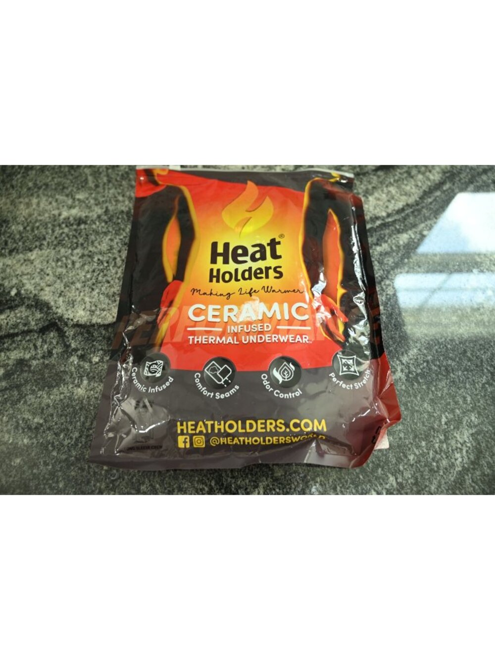 NIP Heat Holders Ceramic Infused Thermal Crew Shirt Sz S Long Sleeve HHM08944